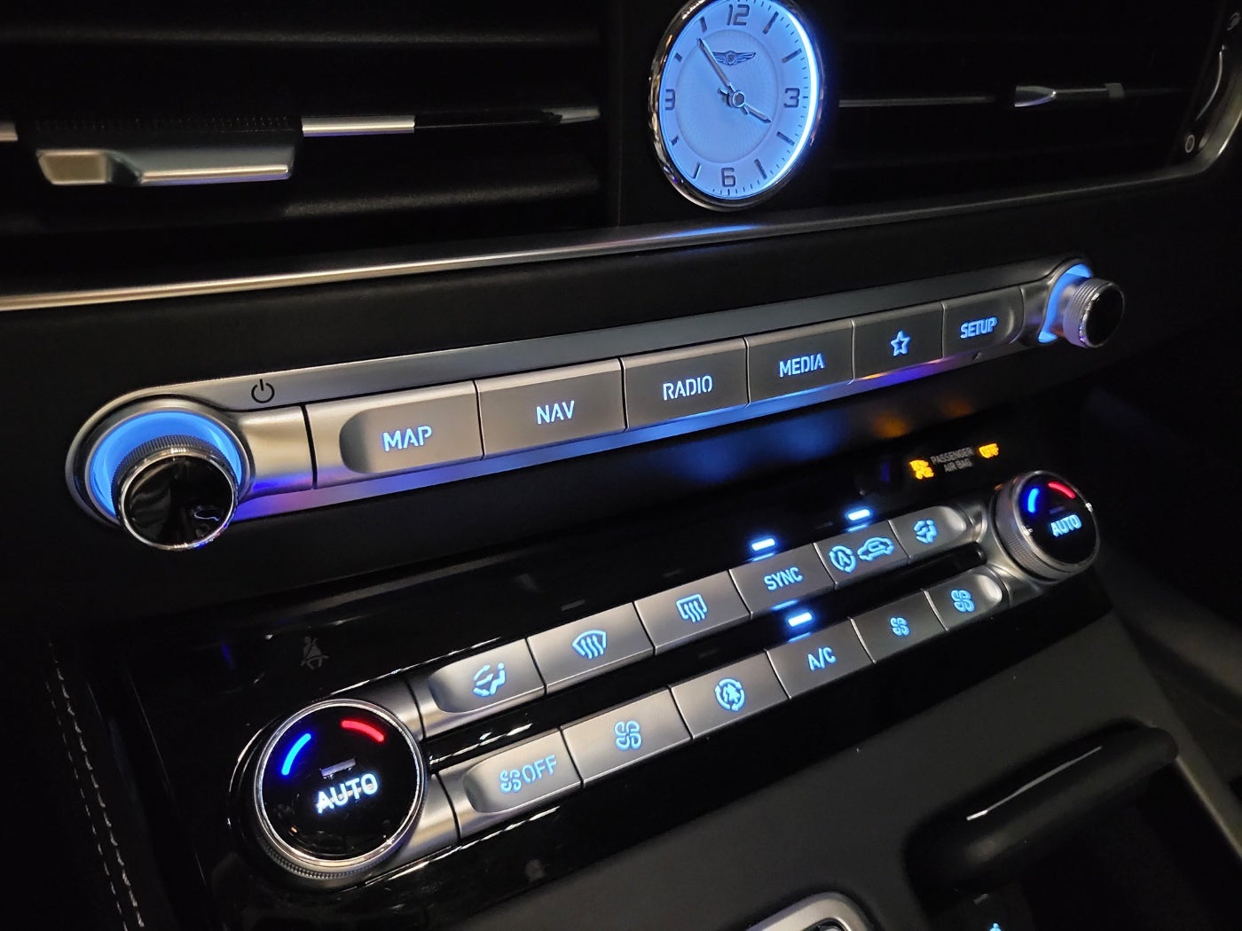 깔끔하게 정돈되어 있는 공조기