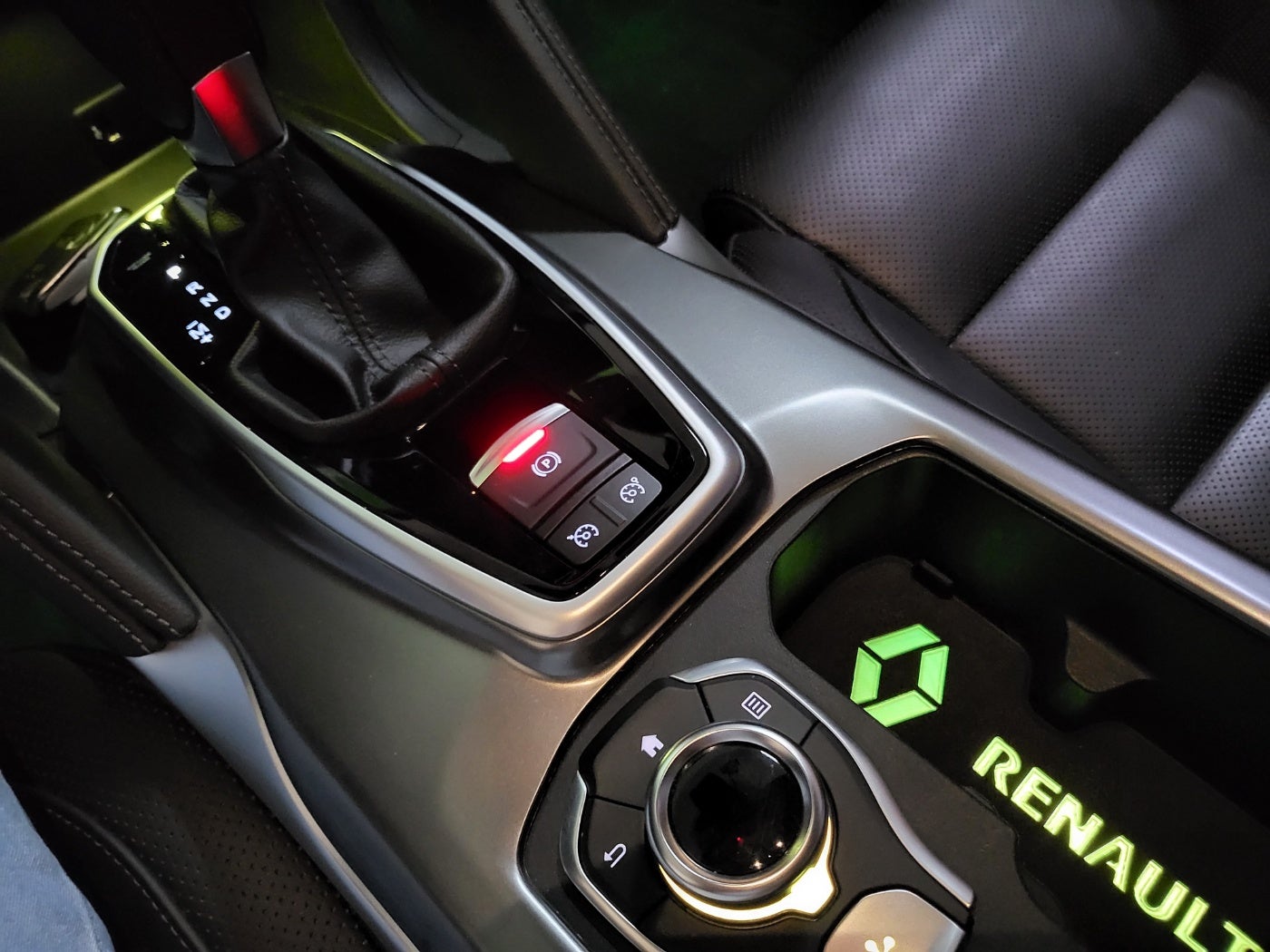 조명이 달려있어요