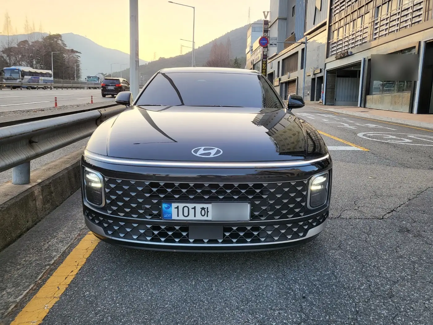 사진 찍을곳이 마땅치 않아 잠시 정차후에 찰각