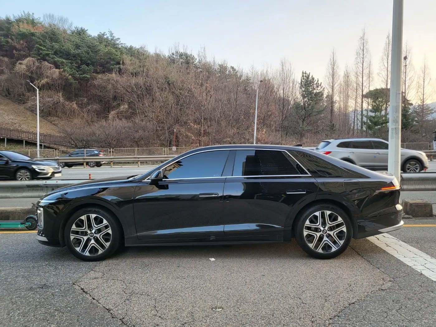 그랜저 프리미엄 측면 이미지