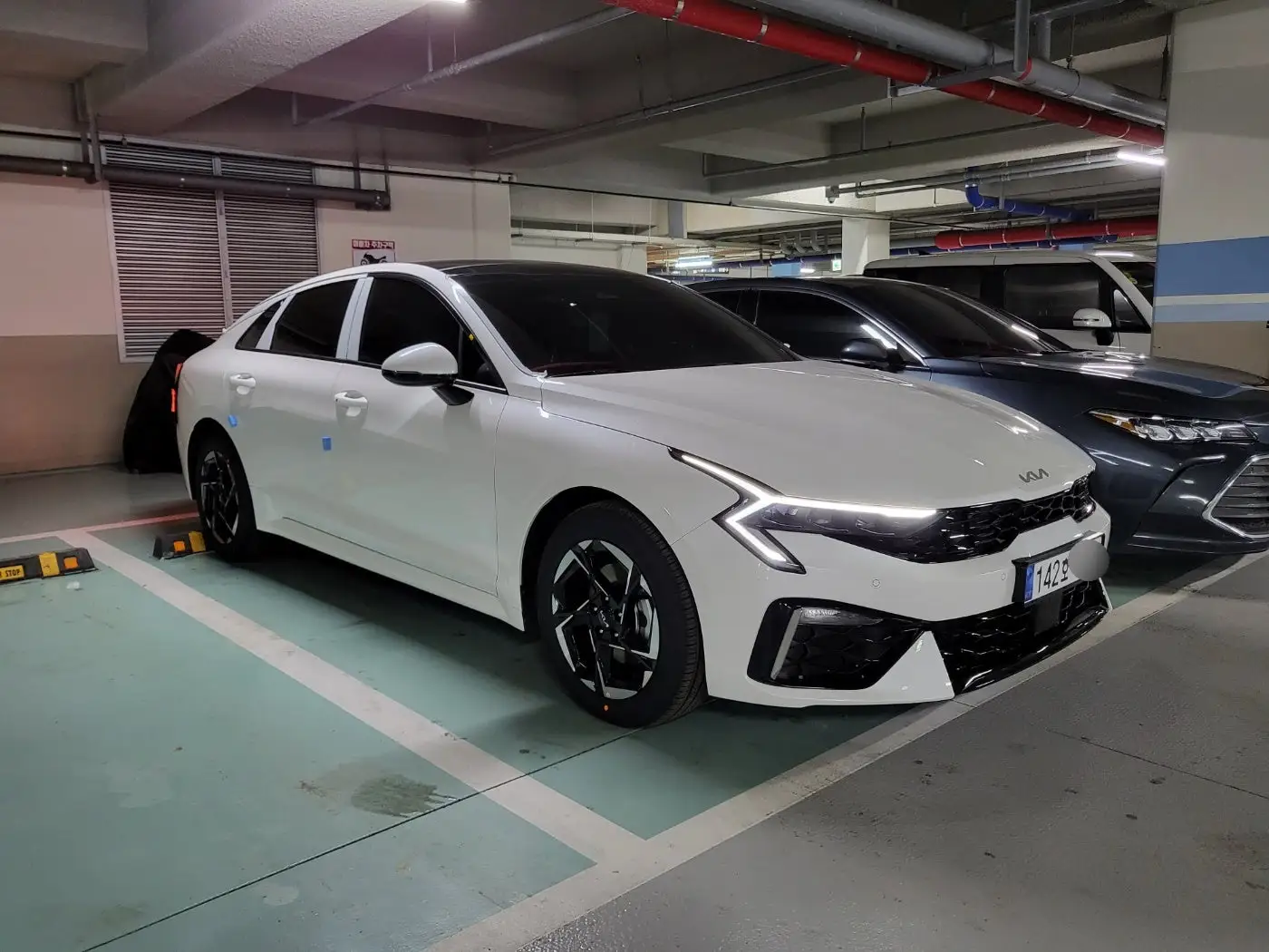 날카로운 선이 인상적인 더뉴K5