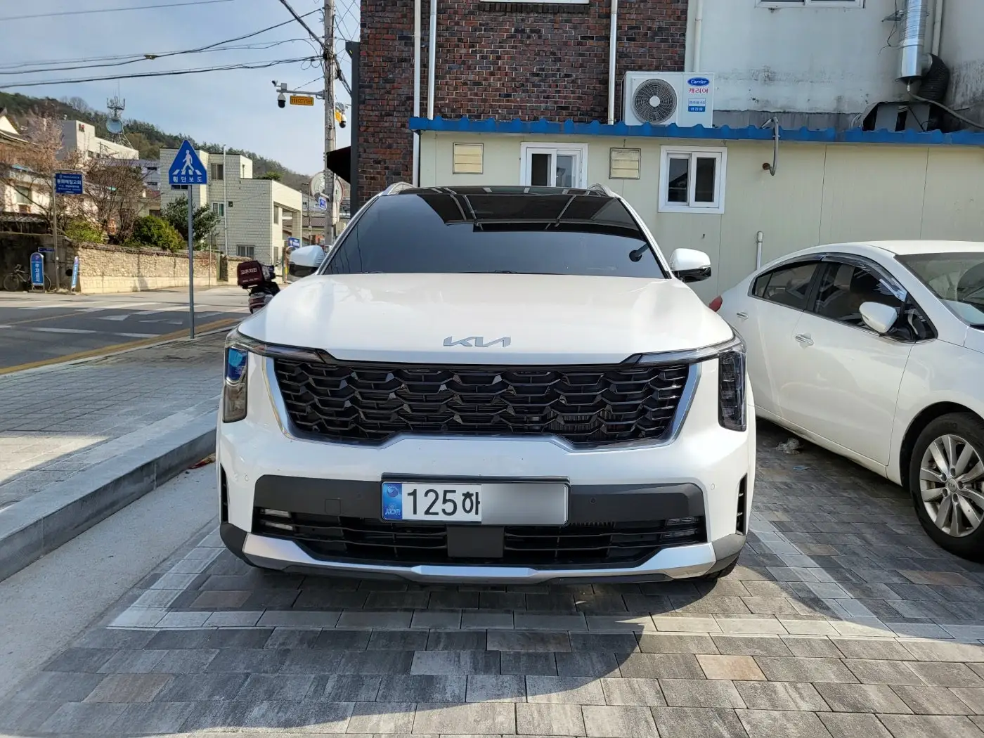 봉화에 도착한 쏘렌토 장기렌트 정면