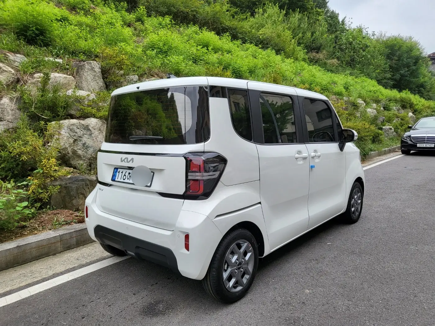 레이는 경차지만 실내공간의 활용성은 어마어마 해요