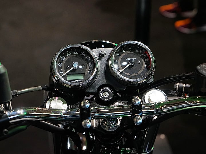 차량 도로 주행.